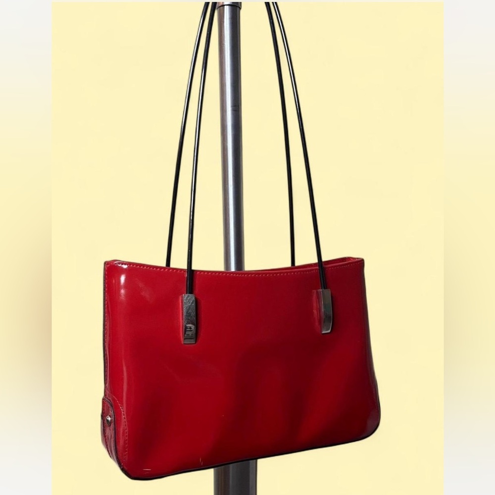 VTG 80’s inspo red bag
